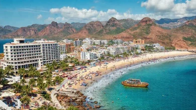 Turizm ekonomisi, coğrafi etkileri, sektör analizleri ve detaylı inceleme.