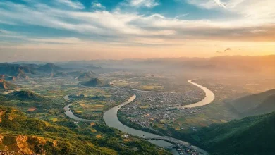 Yerleşmeyi etkileyen coğrafi ve beşeri faktörler.